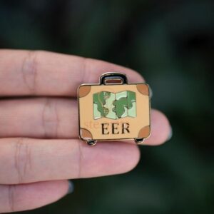 Pin Mala de Viagem com Mapa EER